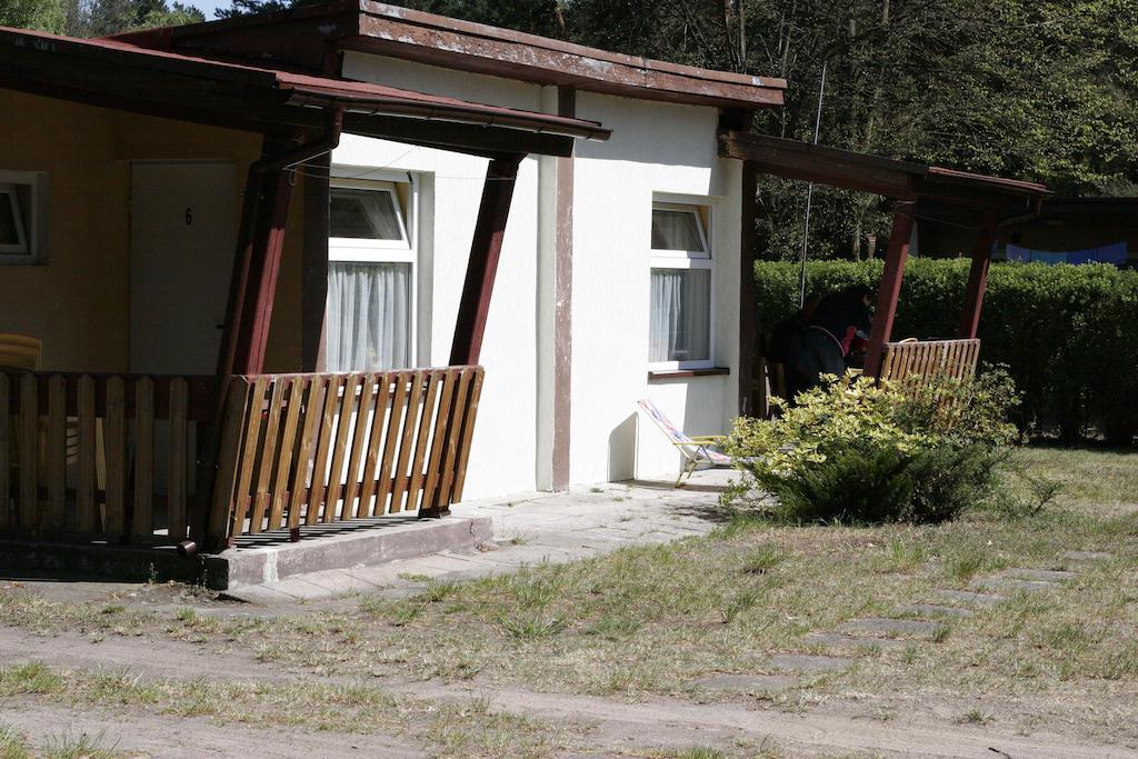 Отель Osrodek Wypoczynkowy Jelonek Вольштын Экстерьер фото
